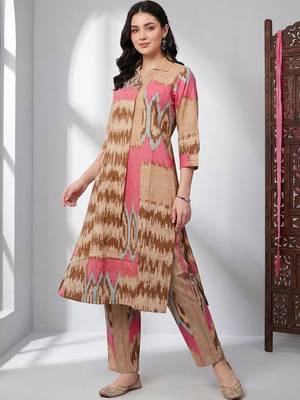 Women Printed Regular Pure Cotton Kurta with Trousers 1