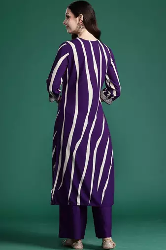 Women Printed Regular Thread Work Kurta with Palazzos