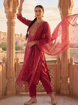 Women Ethnic Motifs Embroidered Regular Thread Work Kurta with Trousers & Dupatta 2