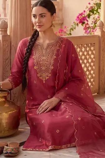 Women Ethnic Motifs Embroidered Regular Thread Work Kurta with Trousers & Dupatta