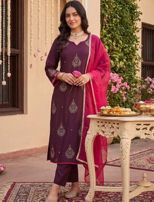 Women Ethnic Motifs Embroidered Regular Thread Work Liva Kurta with Trousers & With Dupatta 1