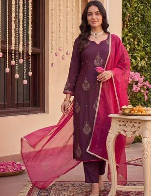Women Ethnic Motifs Embroidered Regular Thread Work Liva Kurta with Trousers & With Dupatta 6
