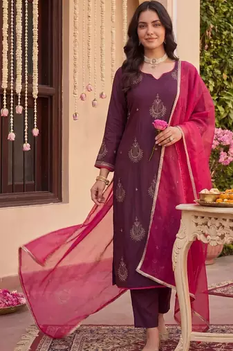 Women Ethnic Motifs Embroidered Regular Thread Work Liva Kurta with Trousers & With Dupatta