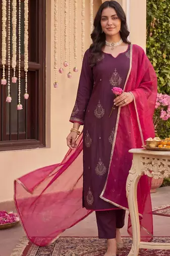 Women Ethnic Motifs Printed Regular Liva Kurta with Trousers & With Dupatta