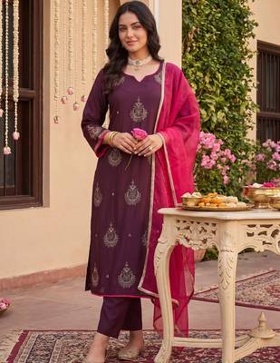 Women Ethnic Motifs Printed Regular Liva Kurta with Trousers & With Dupatta 6