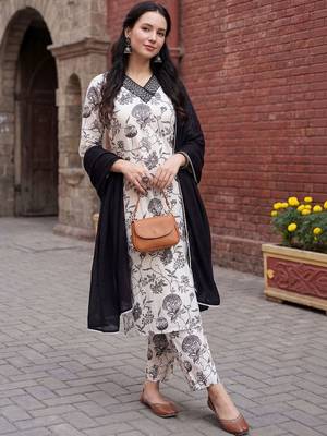 Women Floral Printed Regular Thread Work Pure Cotton Kurta with Trousers & With Dupatta 1
