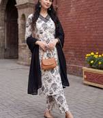Women Floral Printed Regular Thread Work Pure Cotton Kurta with Trousers & With Dupatta