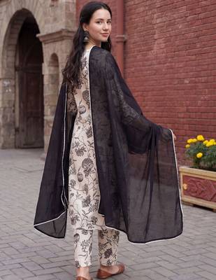 Women Floral Printed Regular Thread Work Pure Cotton Kurta with Trousers & With Dupatta 4