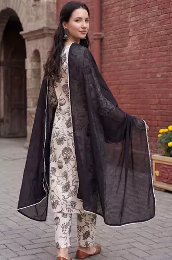 Women Floral Printed Regular Thread Work Pure Cotton Kurta with Trousers & With Dupatta