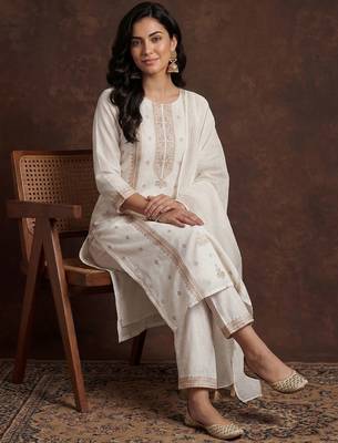 Women Ethnic Motifs Embroidered Regular Sequinned Kurta with Trousers & With Dupatta 5