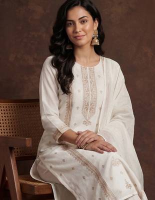 Women Ethnic Motifs Embroidered Regular Sequinned Kurta with Trousers & With Dupatta 6