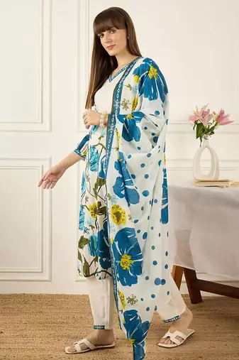 Women Floral Printed Regular Pure Cotton Kurta with Trousers & With Dupatta