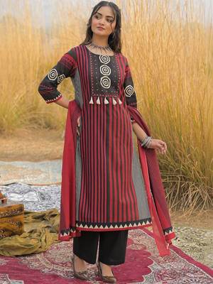 Women Ethnic Motifs Printed Regular Pure Cotton Kurta with Trousers & With Dupatta 1