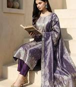 Women Ethnic Motifs Regular Kurta with Trousers & With Dupatta