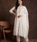 Women Ethnic Motifs Embroidered Regular Thread Work Kurta with Trousers & With Dupatta