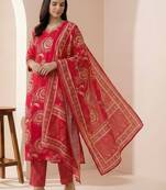 Women Floral Printed Regular Chanderi Silk Kurta with Trousers & With Dupatta