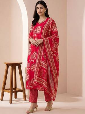 Women Floral Printed Regular Chanderi Silk Kurta with Trousers & With Dupatta 5