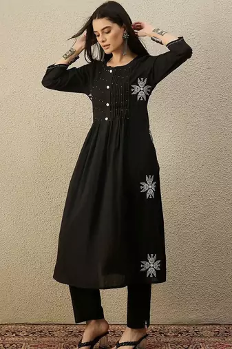 Women Ethnic Motifs Embroidered Pleated Thread Work Pure Cotton Kurta with Trousers