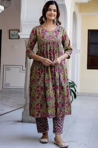 Women Floral Printed Empire Pure Cotton Kurta with Trousers & With Dupatta
