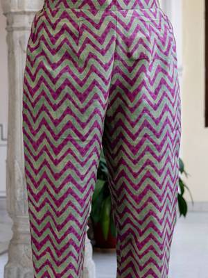 Women Floral Printed Empire Pure Cotton Kurta with Trousers & With Dupatta 6