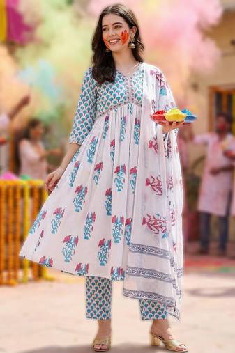 Women Floral Printed Cotton A-Line Kurta with Trousers & Dupatta