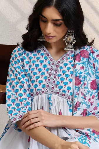 Women Floral Printed Cotton A-Line Kurta with Trousers & Dupatta