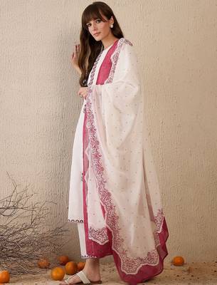 Women Floral Embroidered Regular Thread Work Pure Cotton Kurta with Trousers & With Dupatta 6