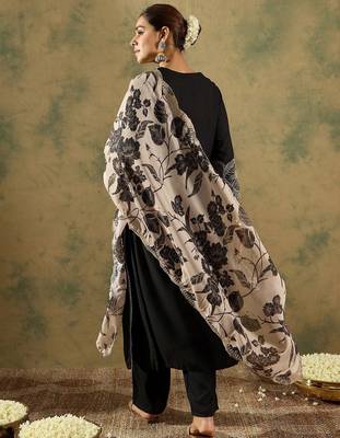 Round Neck Straight Kurta With Trousers & Dupatta 6