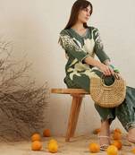 Women Floral Printed Regular Sequinned Kurta with Salwar