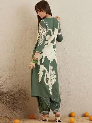 Women Floral Printed Regular Sequinned Kurta with Salwar 6