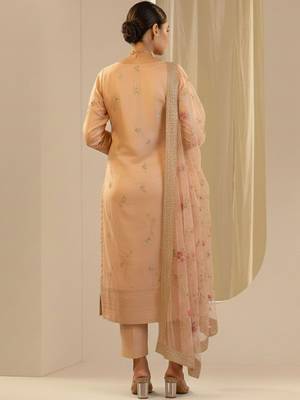 Women Ethnic Motifs Embroidered Regular Thread Work Kurta with Trousers & With Dupatta 2