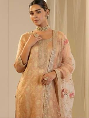 Women Ethnic Motifs Embroidered Regular Thread Work Kurta with Trousers & With Dupatta 4