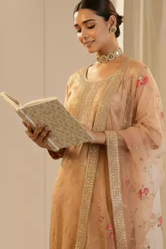 Women Ethnic Motifs Embroidered Regular Thread Work Kurta with Trousers & With Dupatta