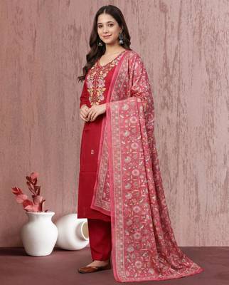 Women's Beautiful Embroidery Work Mul Chanderi Fabric Straight Kurta Pant and Dupatta Set 1