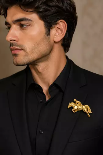gold plated horse rider designer brooch pin   equestrian racing horse statement brooch for women & men