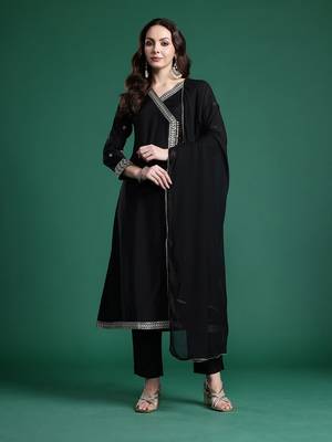 Ethnic Motifs Embroidered Angrakha Kurta with Trousers & Dupatta 5