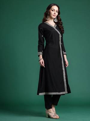 Ethnic Motifs Embroidered Angrakha Kurta with Trousers & Dupatta 6