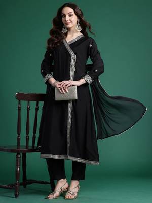 Ethnic Motifs Embroidered Angrakha Kurta with Trousers & Dupatta 8