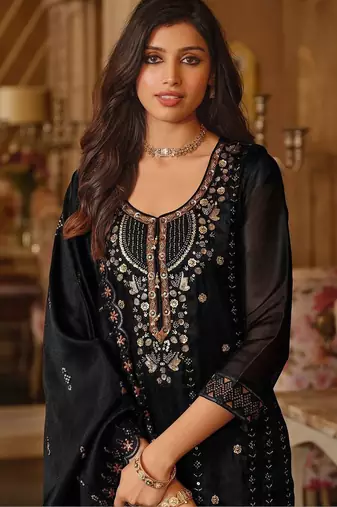 Women Ethnic Motifs Embroidered Regular Sequinned Kurta with Trousers & With Dupatta