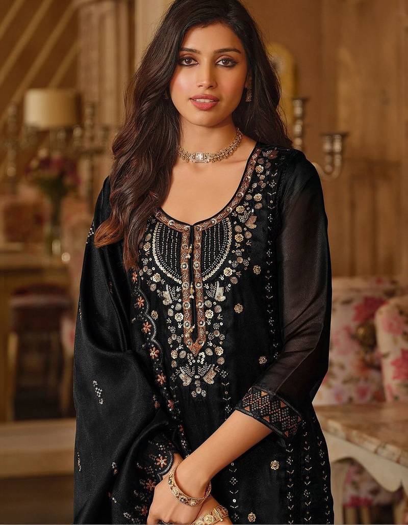 Women Ethnic Motifs Embroidered Regular Sequinned Kurta with Trousers & With Dupatta