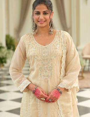 Women Floral Embroidered Kurta with Trousers & Dupatta 1