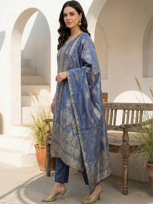 Women Ethnic Motifs Regular Liva Kurta with Trousers & With Dupatta 3