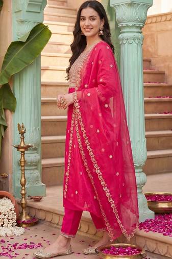 Women Ethnic Motifs Embroidered Regular Kurta with Trousers & With Dupatta