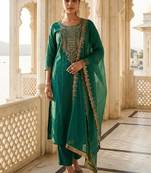 Women Ethnic Motifs Embroidered Regular Liva Kurta with Trousers & With Dupatta