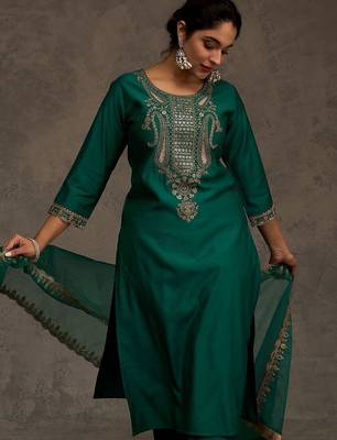Women Ethnic Motifs Embroidered Regular Liva Kurta with Trousers & With Dupatta 7