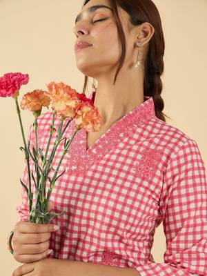 Women Checked Regular Thread Work Pure Cotton Kurta With Trousers 2