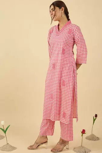 Women Checked Regular Thread Work Pure Cotton Kurta With Trousers