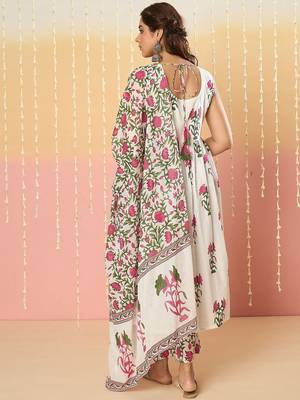 Floral Printed Anarkali Pure Cotton Kurta With Palazzos & Dupatta 3