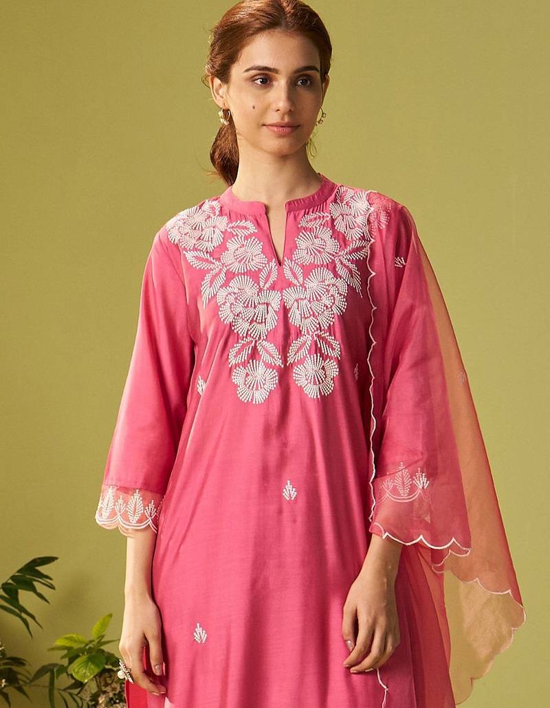 Women Floral Embroidered Kurta with Trousers & Dupatta
