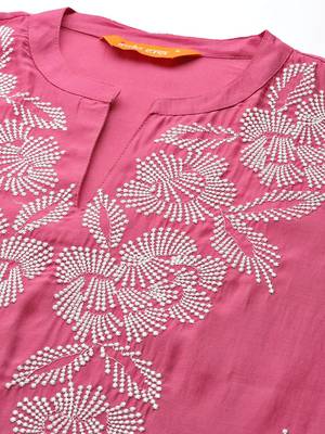 Ethnic Motifs Embroidered Thread Work Kurta with Trousers & With Dupatta 2